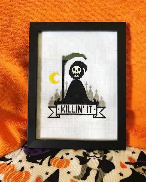 #crossstich #grimreaper Pattern from https://www.etsy.com/listing/580810656/pattern-killin-it-grim-reaper-gothic?ref=yr_purchases Sewing Painting, Killin It, Grim Reaper, Craft Projects, Cross Stitch, Sewing, Frame, Pattern