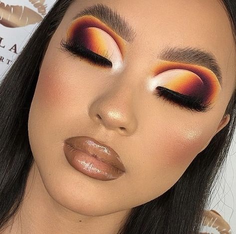 Sunset ombre cut crease by lo_lavxo #cutcrease Makeup Collage, Seductive Makeup, Sunset Ombre, Sunset Makeup, Eye Makeup Images, Vibrant Makeup, Orange Makeup, Rave Makeup, Paid In Full