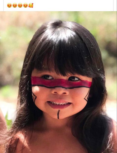 Art Photography Portrait, Face Painting Designs, American Indian, People Around The World, Aesthetic Photo, Children Photography, Face Painting, Face Paint, Disneyland