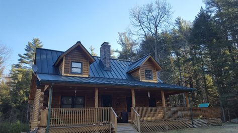 Metal Roof Houses, Asphalt Shingles, Tin Roof, Rusty Metal, Log Cabin Homes, Classic Metal, Log, Metal Roof, Cabin Homes