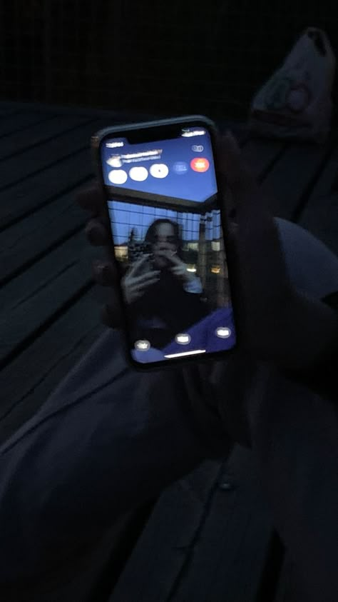 Night Call Aesthetic, Night Camera Aesthetic, Facetiming Aesthetic, Facetime Friends Aesthetic, Facetiming Boyfriend, Night Person Aesthetic, Facetime Boyfriend, Facetime With Boyfriend, Facetime Pictures