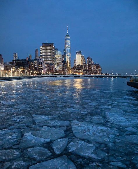 Photo by @maximusupinnyc  Hudson River #newyork  #newyorkphotos  #newyorkcity  #manhattan  #newyorker #cool#winterinnewyork… I Love Nyc, One World Trade Center, New York Photos, Trade Center, Hudson River, World Trade Center, Good Evening, Happy Saturday, New Yorker