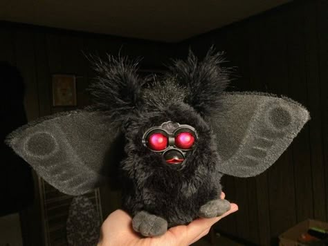 #furby #cursed Furby Cursed, Cursed Furby Aesthetic, Furby Boom, Pretty Images, Spooky Scary, Cute Stuffed Animals, Gremlins, Love Bugs, Pet Gifts