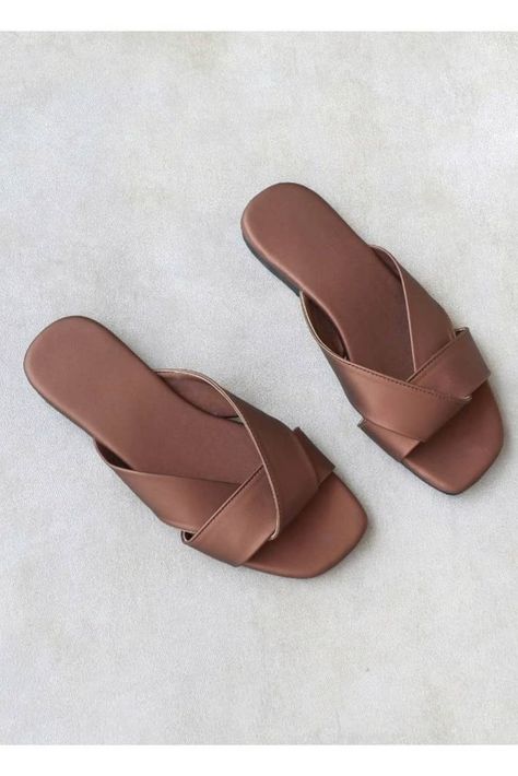 Palm Shoes, Palm Slippers, Latest Ladies Shoes, Adidas Model, Fancy Sandals, Brown Slippers, Half Shoes, Ladies Shoe, Latest African Men Fashion