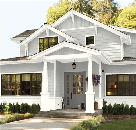 Look at the paint color combination I created with Benjamin Moore. Via @benjamin_moore. Main Siding: Stonington Gray HC-170; Trim: Simply White 2143-70; Accent: Simply White 2143-70; Door: Kendall Charcoal HC-166. House Paint Exterior Grey, Grey Exterior House Colors, Best Exterior House Paint, Exterior House Siding, Gray House Exterior, House Paint Color Combination, Exterior House Paint Color Combinations, Exterior House Color, Pintura Exterior