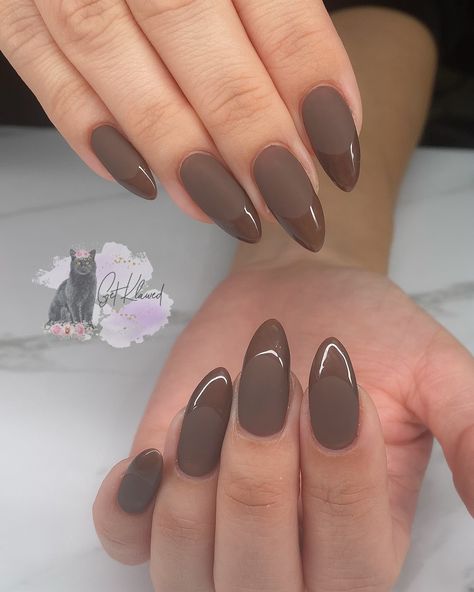 Matte brown with a glossy twist 🍫✨ These shiny French tips are giving cozy, classy, and oh-so-chic vibes. Perfect for sweater weather and hot cocoa season! 💅🏻 #mattemeetsgloss #fallnails #mattenails #frenchnails #nailart #LEBrandAmbassador #GetKlawed #480nails #aznails #nailsmagazine #nails #nailsofinstagram #nailinspo #independentnailtech Hot Cocoa Nails, Chic Vibes, French Tips, Nails Magazine, Matte Nails, Nail Tech, French Nails, Hot Cocoa, Sweater Weather