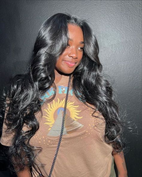 Bombshell Curls, Fine Hairstyles, Sew In Hairstyles, Long Hairstyle, Effortless Hairstyles, Sew Ins, Raw Hair, Hair Laid, Hair Done