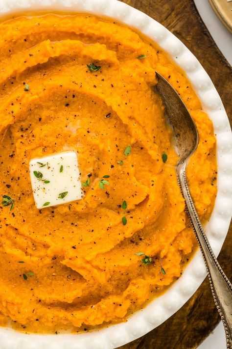 If you’re looking for a side that’s a little more special, these mashed sweet potatoes are where it’s at. With their smooth texture and deliciously buttery taste, they’re great for family dinners or holiday gatherings. Super easy to make, but still rich and flavorful, they bring all the warmth and coziness you want for fall and winter meals. Once you try them, you’ll want them on the menu every week! Savory Mashed Sweet Potatoes, Easy Mashed Sweet Potatoes, Mashed Sweet Potatoes Recipe, Savory Sweet Potato Recipes, Good Sweet Potato Recipe, Sweet Potato Puree, Sweet Potato Recipes Mashed, Side Dishes For Ham, Burger Side Dishes