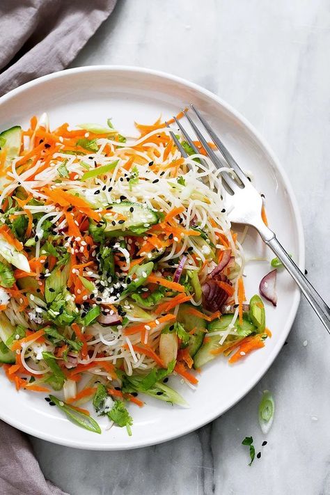 Spring Recipes: 35+ Best Spring Recipe Ideas — Eatwell101 Bbq Side Dish Recipes, Potluck Side Dishes, Healthy Chicken Pasta, Spring Recipe, Noodle Salad Recipes, Spring Roll, Noodle Salad, Easy Salad Recipes, Chicken Salad Recipes