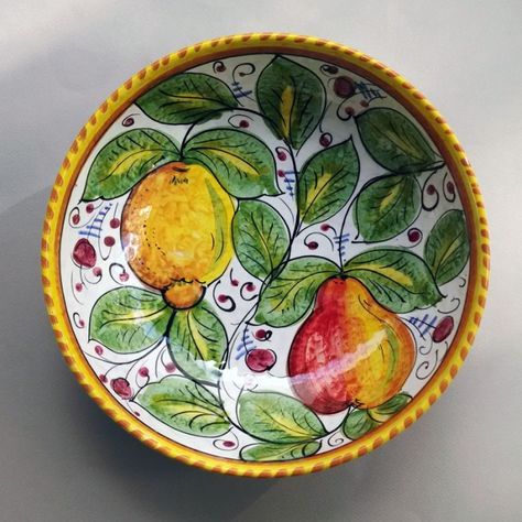 Tuscany Kitchen, Flower Mandalas, Italian Dinnerware, Italian Plates, Painted Ceramic Plates, Italy Beautiful, Mexican Ceramics, Folk Art Flowers, Tuscan Decorating