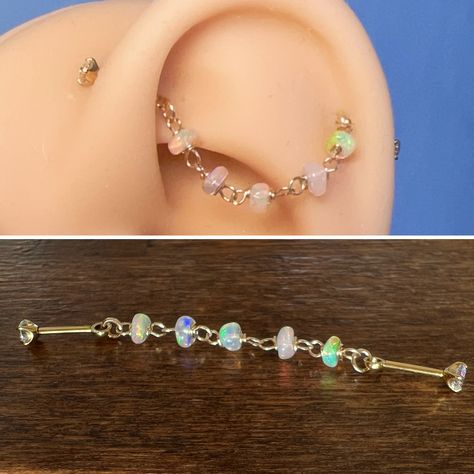 Celestial Ear Stack, Helix And Forward Helix Piercing, Dainty Piercings Ears, Gold Facial Piercings, Dainty Industrial Piercing, High Helix Piercing, Junipurr Jewellery, Ear Stacking Ideas, Curated Ear Piercing