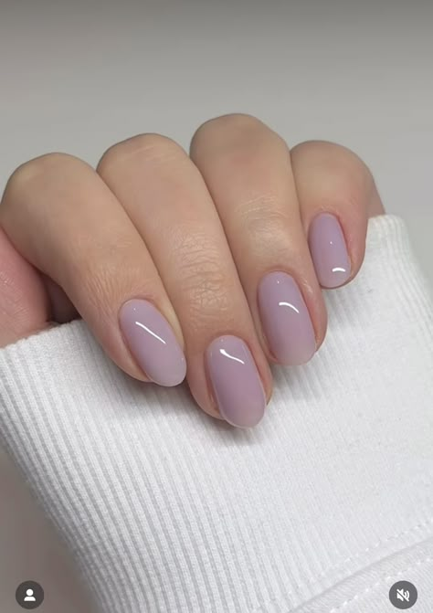 Neutral Oval Nails Short, Short Oval Nails Lilac, Lavender Neutral Nails, Lavender Gel Nails, Lilac Natural Nails, Light Purple Shellac Nails, Ivory Nails, Shellac Colors, Manicure Gel