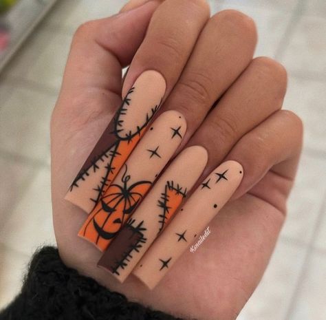 Patchwork Nails Halloween, Tapered Square Halloween Nails, Tan Halloween Nails, Holloween Nails Acrylic Simple, Hollween Theme Nails, Vintage Halloween Nail Art, Fall Patchwork Nails, Spooky Szn Nails, Fun Halloween Nail Designs