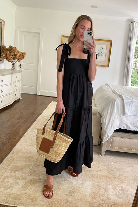 A black dress might not be the obvious choice when it comes to summer, but black is timeless, transitions from day to night, and gives off a refined feel. In this post, I’m sharing ten black summer dresses I tried and how to style them. From casual sundresses to maxi styles perfect for a wedding guest, there�’s a black summer dress for every occasion! Black Summer Dresses, Black Wedding Guest Outfits, Casual Sundresses, Black Summer Dress, Sundress Outfit, Sun Dress Casual, Black Sundress, Summer Black Dress, Wedding Attire Guest