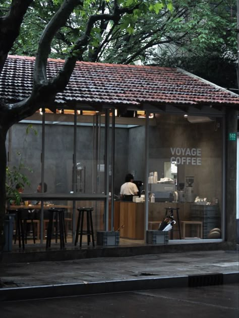 Coffee House Design, Cafe Exterior, Mini Cafe, Outdoor Restaurant Design, Small Coffee Shop, Small Cafe Design, Cafe Concept, Hiasan Bilik Tidur, Cafe Shop Design