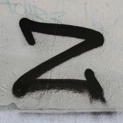 letter z Z Letter Design, Z Design, Z Letter, Z Wallpaper, Cool Typography, Z Arts, Letter Z, Typography Letters, Graffiti Lettering