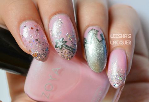 Glinda the Good Witch Nail Art from #TheWizardofOz Pink Glinda Nails, Wicked Nails Musical Glinda, Glinda The Good Witch Nails, Glinda Nail, Glinda Inspired Nails, Wicked Glinda Nails, Glinda Nails Wicked, Witch Nail Art, Glenda The Good Witch