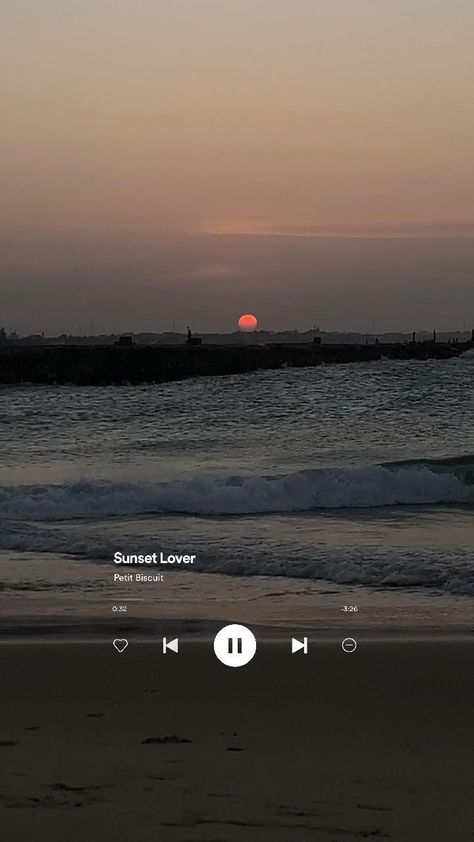 Whatsapp Wallpapers Hd, Photography Sunset, Instagram Inspiration Posts, Photography Aesthetic, Instagram Music, Instagram Photo Ideas Posts, Ocean Sunset, Creative Instagram Photo Ideas, Sunset Wallpaper