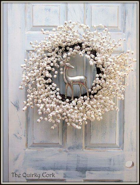 Holiday Wreaths Christmas, Silver Christmas Decorations, White Wreath, Xmas Wreaths, 자수 디자인, Holiday Wreath, Silver Christmas, Noel Christmas, Christmas Wreaths Diy