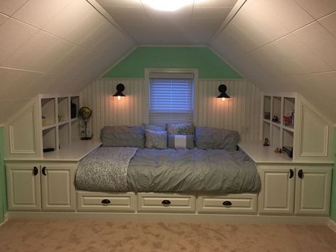 Upstair Rooms Idea, Beds In Attic Sloped Ceiling, Odd Shape Bedroom Ideas, Bedroom Attic Ideas Angled Ceilings, Loft Bonus Room Ideas Slanted Ceiling, Built In Bed For Adults Queen Size, Slanted Room Ideas Angled Ceilings, Attic Scuttle Ideas, Slanted Attic Bedroom Ideas