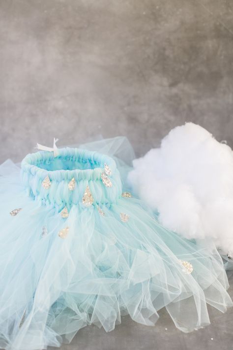 Rain Cloud Costume, Rain Costume, Cloud Costume, Holiday Crafts Gifts, Diy Tulle, Fall Carnival, Peacock Costume, Halloween Costumes 2016, Blue Costumes