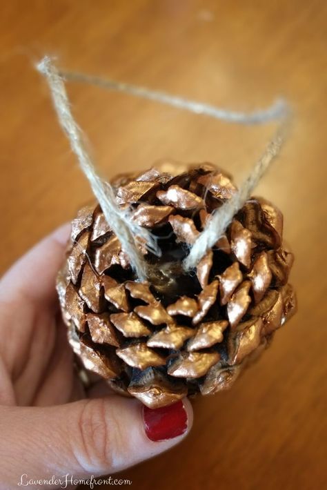 Yarn Wrapped Pinecones, Christmas Pinecones Decorations Diy, How To Make Pinecone Ornaments, Pine Cone Elves, Pine Cone Swag Diy, Diy Pine Cone Ornaments, Pine Cone Decorations Diy, Pinecone Ornaments Diy, Pinecone Decorations Diy