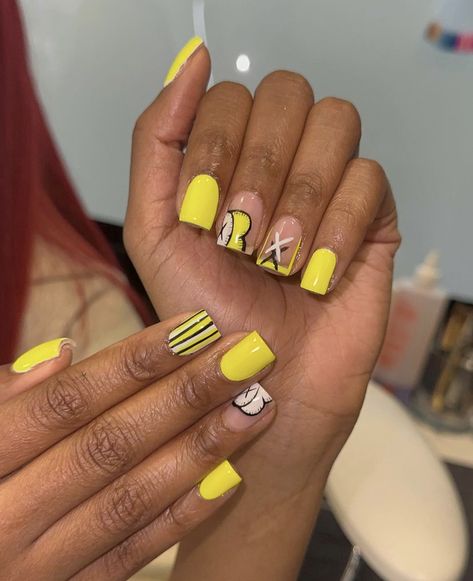 Spring Short Nails, Trendy Short Nails, Natural Nails Manicure, Ombre Acrylic Nails, Short Square Nails, Colored Acrylic Nails, Acrylic Nails Designs, Short Square Acrylic Nails, Dope Nail Designs