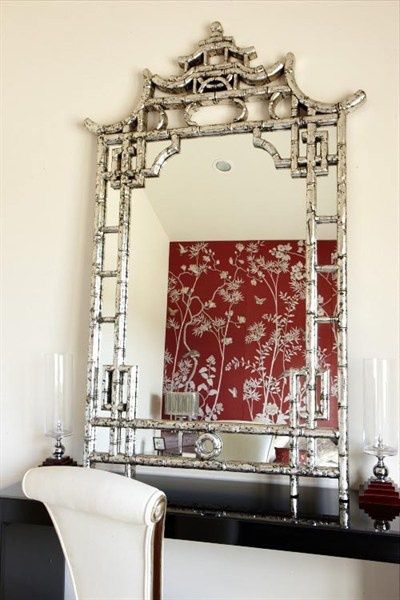 I adore Chinoiserie mirrors in gold or painted in virtually any color, but isn't there something elegant and sophisticated about this sil... Chinoiserie Diy, Chinoiserie Mirror, Grand Designs Australia, Chinoiserie Decorating, Asian Homes, Asian Home Decor, Chinoiserie Style, Asian Design, Chinoiserie Chic