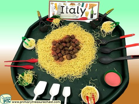 Italian Food - Spaghetti Themed Playdough Multi-sensory Spaghetti Tuff Tray Ideas and Activities - Primary Treasure Chest Around The World Tuff Tray Ideas, Spaghetti Tuff Tray Ideas, Countries Around The World Eyfs Activities, Food Messy Play, Countries Eyfs Activities, Around The World Tuff Tray, Italy Eyfs Activities, Food Eyfs Activities, Spaghetti Tuff Tray