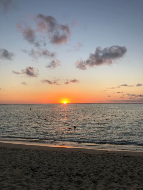 Mauritius Beach Sunset, Mauritius Photography, Mauritius Beach, Photography Sunset, Vacation Mood, Sunset Sea, Sea Beach, Cute Animal Drawings, Beach Sandals