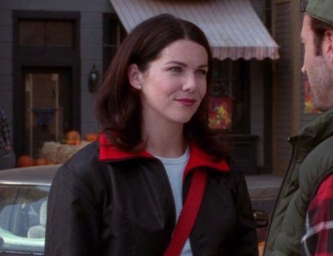 Lorelai Gilmore, Black Jacket, Season 1, A Woman, Red, Hair, Black