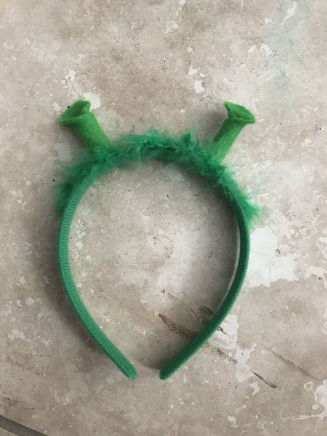 Homemade Shrek headband Diy Shrek Ears, Easy Diy Shrek Character Costumes, Crochet Shrek Ears, Shrek Cosplay Woman, Fiona Cosplay Shrek, Aesthetic T Shirts, Halloween Movies, Shrek, Teen Vogue