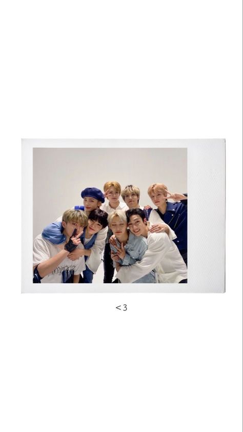 Skz Polaroid Wallpaper, Skz White Wallpaper, A Cute Wallpaper, Straykids Wallpaper, Skz Wallpaper, Oh My Heart, Silly Kids, Ipad Background, Cute Desktop Wallpaper