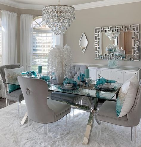 Dining room Tiffany Blue Dining Room Teal, Dining Room Blue, Dining Room Table Decor, Casa Vintage, Luxury Dining Room, Elegant Dining Room, Dining Room Inspiration, Luxury Dining, Dining Table Decor