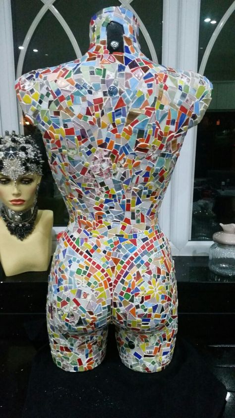 Rear view Sicis Mosaic, Mosaics Art, Mannequin Torso, Mannequin Art, Mosaic Madness, Mosaic Stained, Mirror Mosaic, Mosaic Decor, Dress Forms