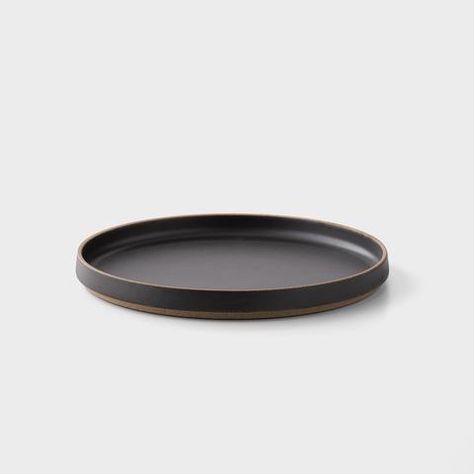 Hasami Plate - Matte Black Traditional Japanese Aesthetic, Hallway To Bedrooms, Classic Dinnerware, Schoolhouse Electric, Black Dinner, Commercial Dishwasher, Natural Line, Japanese Aesthetic, Dinner Plate Sets