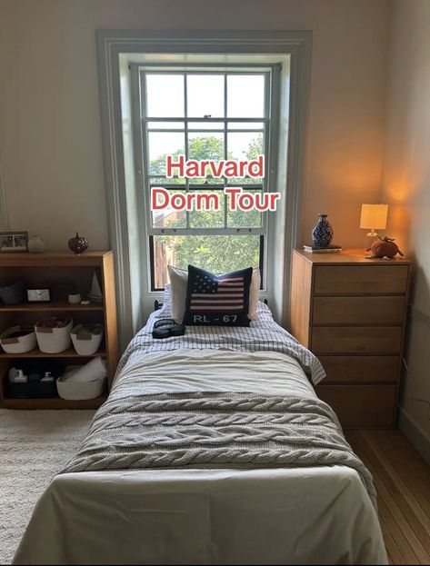 Harvard Dorm Room Aesthetic, Harvard University Dorm, Harvard Dorm Room, Harvard Dorm, Dorm Vibes, University Dorm, Harvard Students, University Dorms, Harvard College