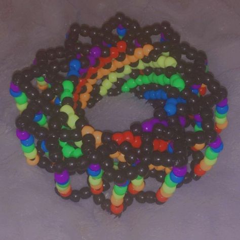 3d Carousel, Kandi Kids, Rave Kandi Ideas, Scene Kandi, Kandi Cuff Patterns, Kandi Inspo, Kawaii Rainbow, Diy Kandi Bracelets, Diy Kandi