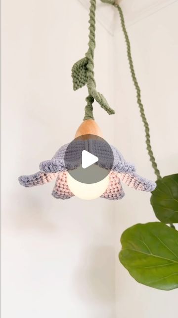 Flower Lamp Macrame, Crochet Flower Lamp, Flower Lamps, Macrame Light, Macrame Lamp, Macrame Flower, Flower Lamp, Crochet Stitches For Beginners, Bed Lights