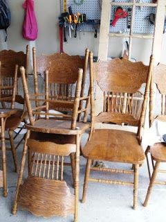 Re-stained and Painted White: Oak Pedestal Table And Chairs – Remodelaholic Pedestal Table And Chairs, Painted Oak Table, Oak Pedestal Table, Oak Table And Chairs, Kitchen Table Oak, Oak Dining Room Table, Painted Kitchen Tables, Painted Dining Table, Dining Table Makeover