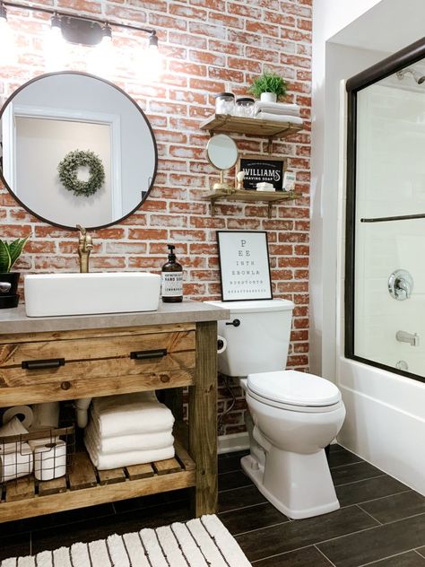 Bathroom Design On A Budget, Diy Rustic Bathroom Vanity, Baie Vintage, Diy Rustic Bathroom, Rustic Bathroom Vanity, Rustic Bathroom Remodel, Home Decor Ideas Kitchen, Home Decor Apartment, Design On A Budget