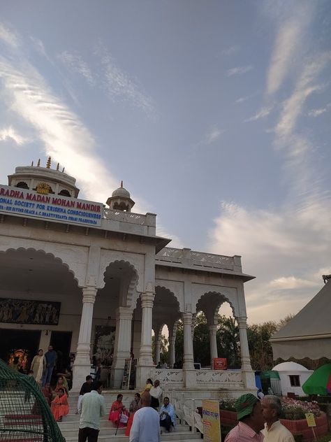 Iskcon temple in ujjain Iskon Temple Ujjain, Iskcon Temple, Snap Snapchat, Happy Birthday Template, Birthday Template, Cute Couple Pictures, Couple Pictures, Hyderabad, Random Stuff