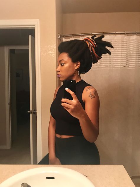 Woooo beautiful thick locs Thick Freeform Locs, Semi Freeform Locs Women, Thick Locs On Black Women, Freeform Locs, Thick Locs, Beautiful Locs, Beautiful Dreadlocks, Dreads Styles, Dreadlock Hairstyles