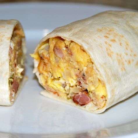 BACON, EGG AND POTATO BREAKFAST BURRITOS Potato Burrito Recipe, Egg And Potato Breakfast, Egg And Potato, Egg Potato, Potato Breakfast, Burrito Recipe, Breakfast Burritos Recipe, Bacon Potato, Bacon Egg And Cheese