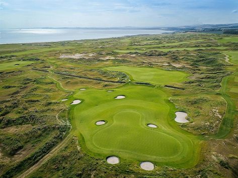 St Andrews Golf – The Old Course & Other Places to Play | VisitScotland St Andrews Golf Course, St Andrews Golf, Top Golf Courses, Golf Vacations, Top Golf, St Andrews, Tour Operator, Play Golf, Good Company