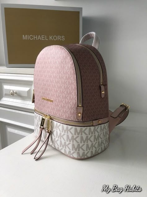 Mochila Coach, Ladies Purses Handbags Style, Ladies Purses Handbags, Mk Backpack, Tas Coach, خواتم خطوبة, Look Kylie Jenner, Purse Aesthetic, Classy Purses