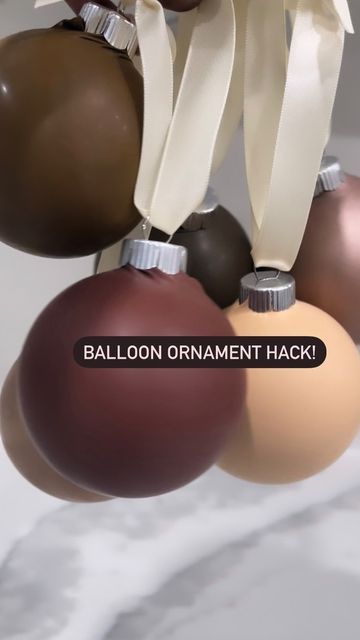 Christmas Balloon Ornaments, Christmas Ornaments With Balloons, Balloon Ornaments Diy, Diy Balloon Ornaments, Ballon Ornaments Christmas Decorations, Balloons As Christmas Tree Ornaments, Balloon Christmas Ornaments Diy, Balloon Ornament Hack, Ballon Christmas Tree Diy Ornaments