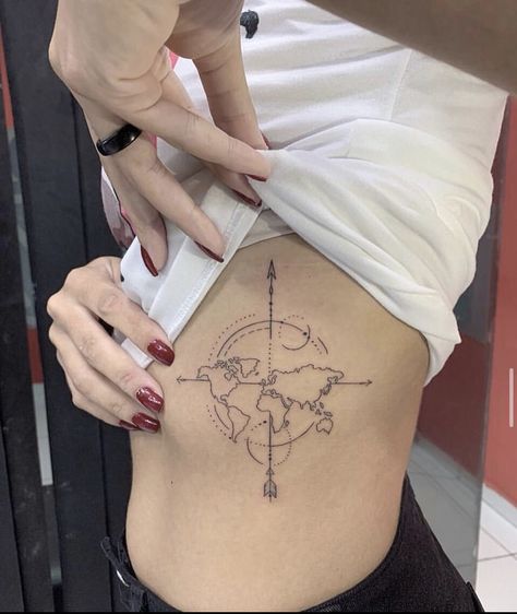 Compass Tattoos Arm, Compas Tattoo, Globe Tattoos, Plane Tattoo, Back Of Arm Tattoo, African Tattoo, Tatoo Inspiration, Map Tattoos, Inspiration Tattoos