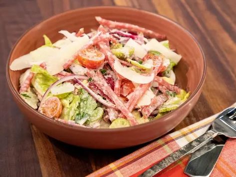 Big Italian Salad with Cold Cuts Salads Quinoa, Jet Tila, Panzanella Recipe, Olive Oil Salad, Cold Cut, Sliced Salami, One Pan Dinners, Italian Sub, Antipasto Salad