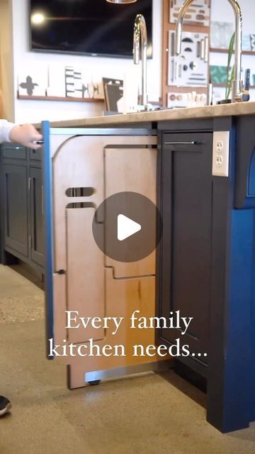 𝔻𝕖𝕔𝕠𝕣 + 𝔻𝕖𝕤𝕚𝕘𝕟 ツ on Instagram: "#reelsdecor - “Every family kitchen needs a little hidden step ladder for those special helpers.  🎥 by @arcadiakitchenandbath & @hideawaysolutions 🙌  #kitchendesign #kitchendecor #kitcheninspiration #kitchenhacks" Hidden Ladder, Kitchen Sliding Ladder, Ladder In Kitchen Cabinets, Kitchen Cabinet Step Ladder, Kitchen Step Ladder, Kitchen Ladder, Step Ladder, Family Kitchen, Kitchen Hacks